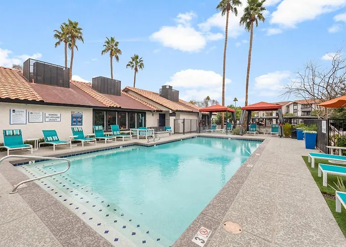 Apartment Hideaway Luxe Amenities Parking