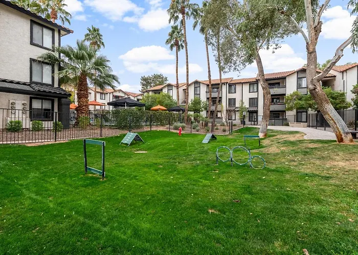 Apartment Hideaway Luxe Amenities Parking Tempe