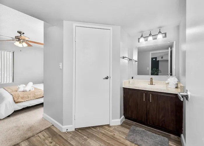 Hideaway Luxe Amenities Parking *