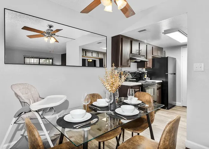 Hideaway Luxe Amenities Parking Apartment