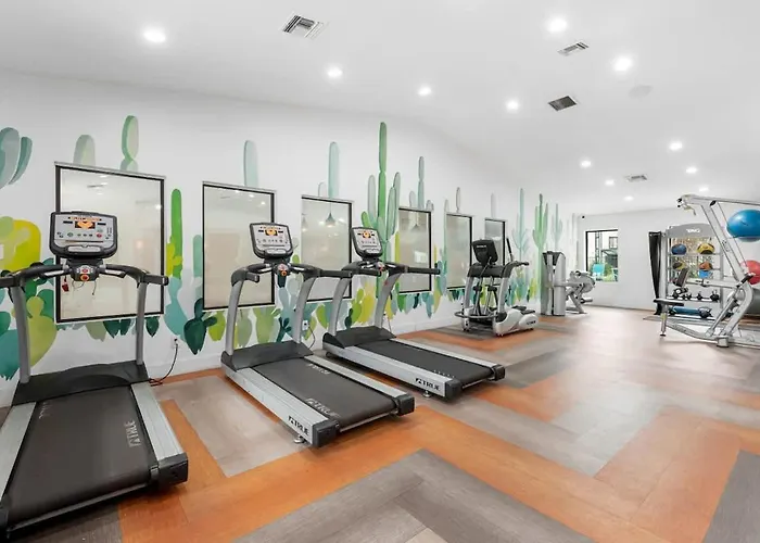 Hideaway Luxe Amenities Parking *