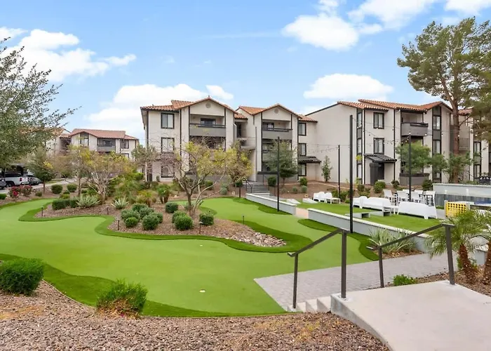 Hideaway Luxe Amenities Parking